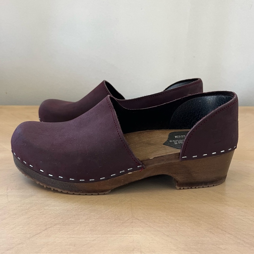 Sandgrens Brett Low Clog Swedish Handmade Wooden Closed Back Plum EU 39